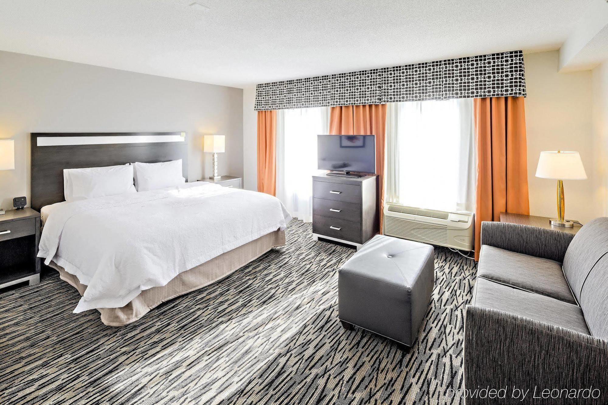 Hampton Inn Akron-South Exteriör bild